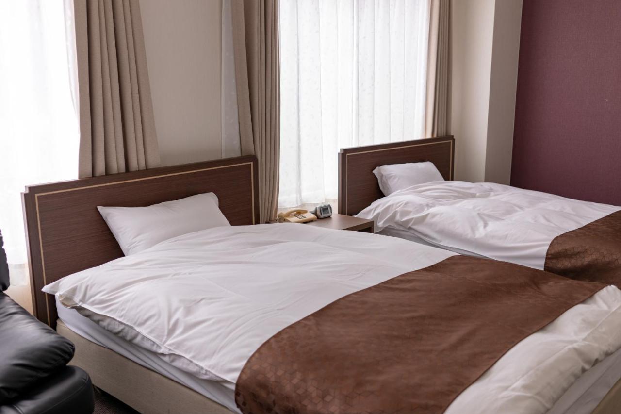 Kitsuregawa Country Club & Bihada Onsen Hotel Kitsuregawa Sakuyama Exteriör bild